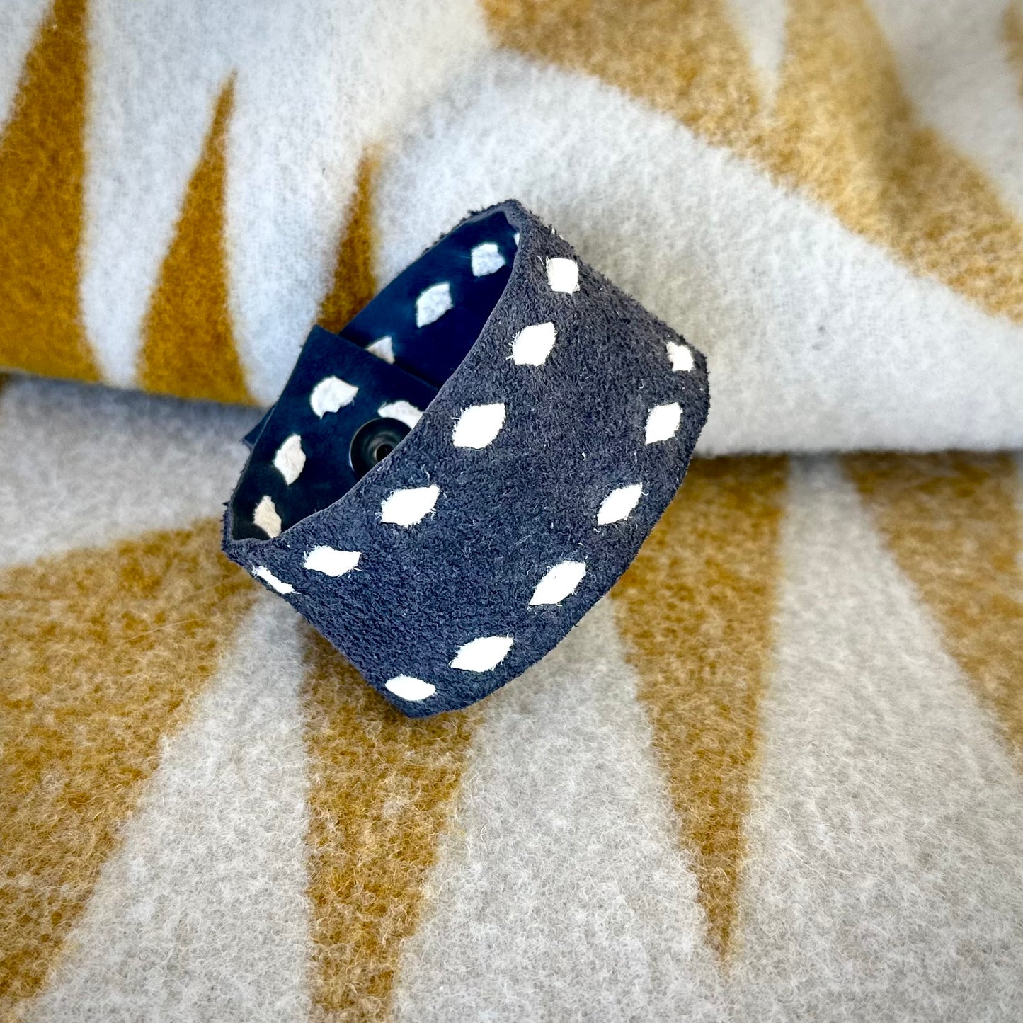 Bracelet - Buckstitch
